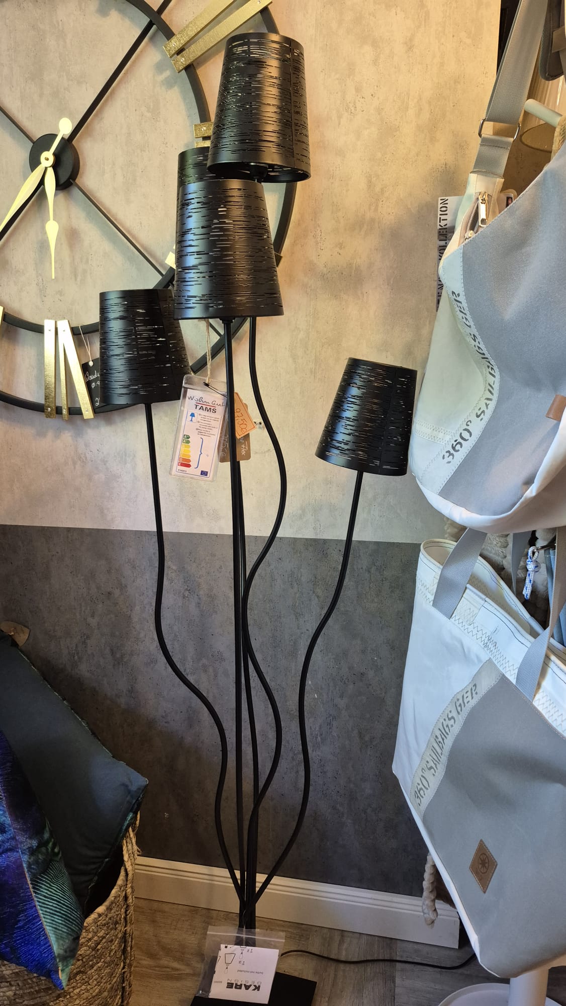Stehlampe, Style, gedreht, Metallschirme schwarz
