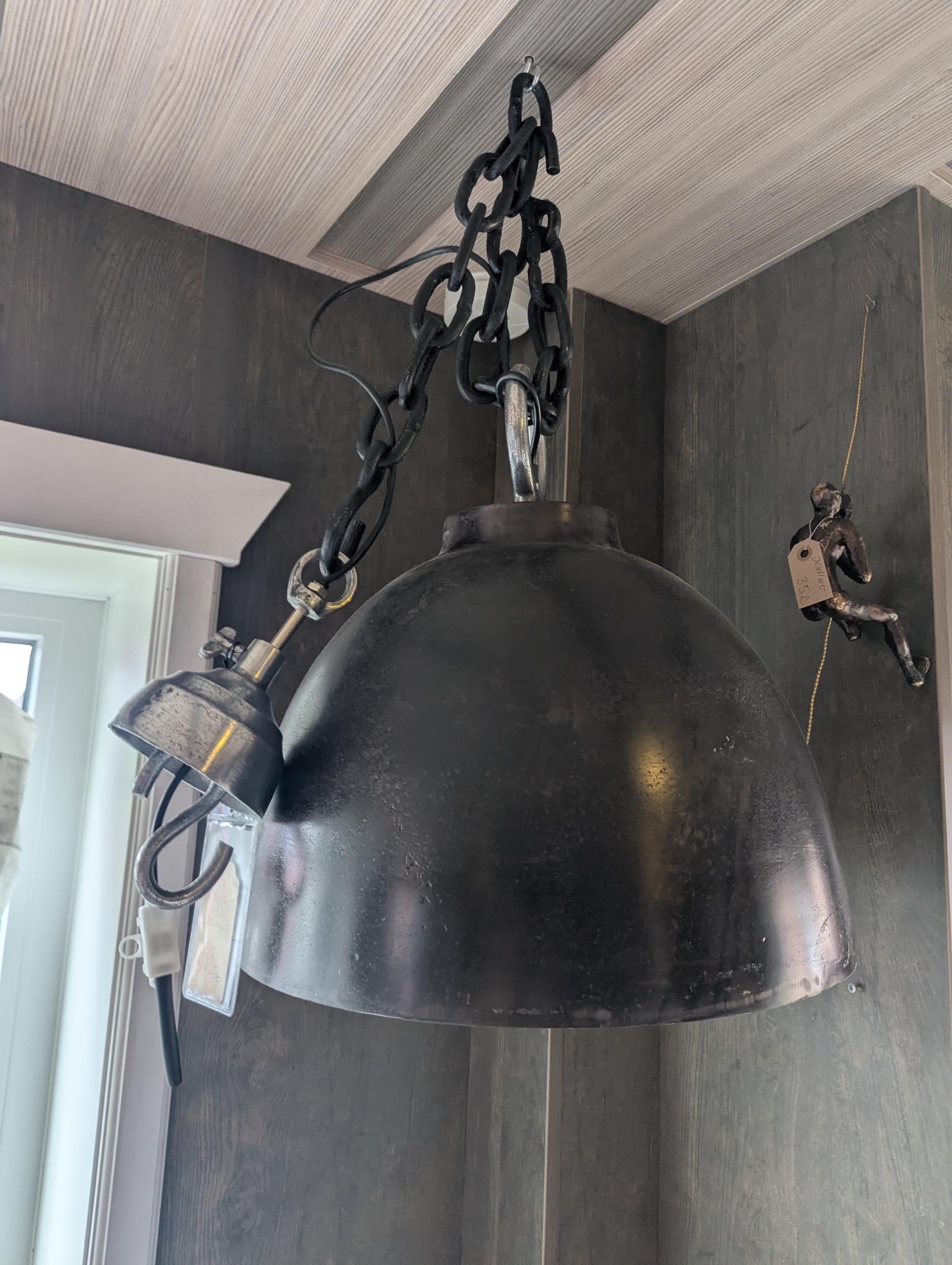 Hängelampe, Metall massiv
