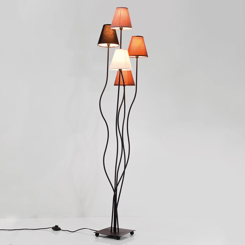 Stehlampe, Style, gedreht, Metallschirme schwarz